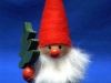 573